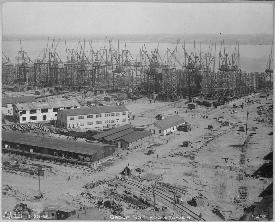 Aerial view of Hog Island Shipyard, Philadelphia, 1919 — 50 building ways along the Delaware River